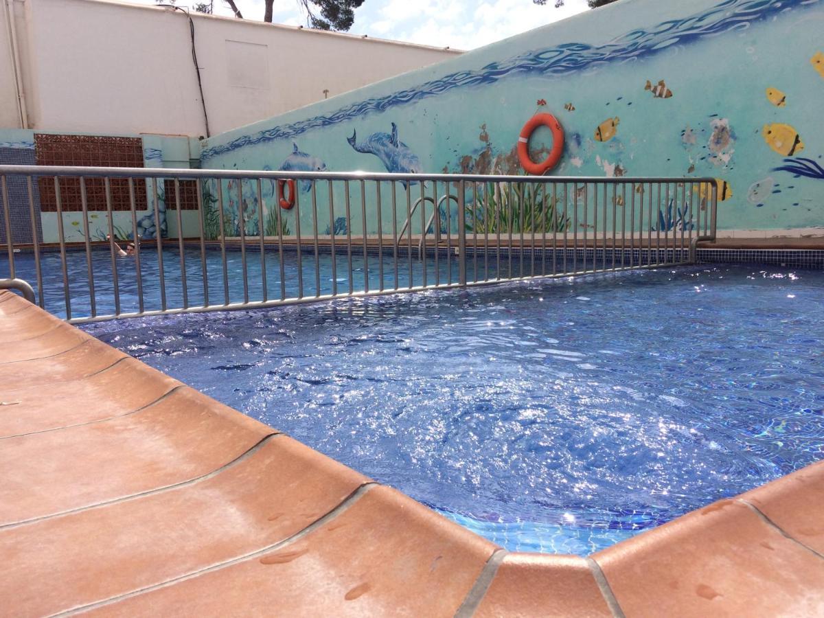 Apartamentos Ses Savines Sant Antoni de Portmany Dış mekan fotoğraf